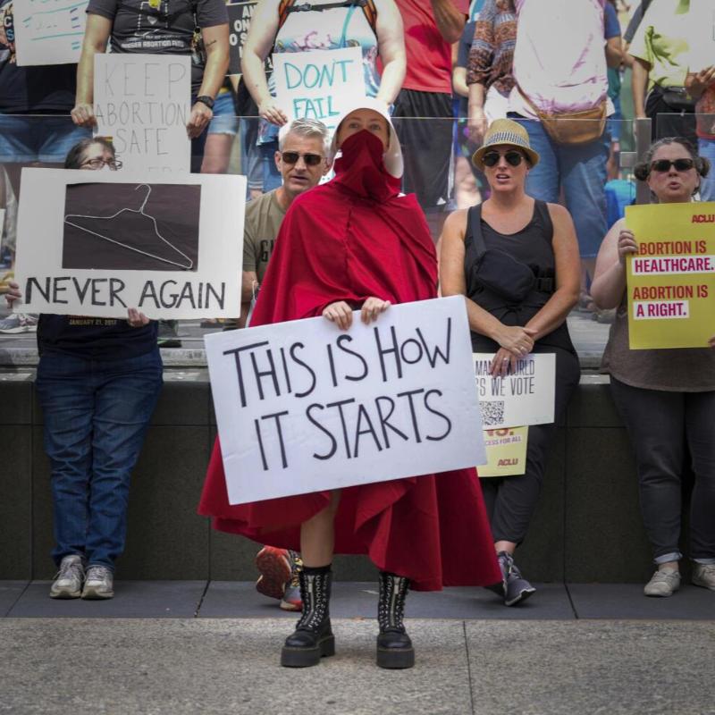 overturn roe v wade